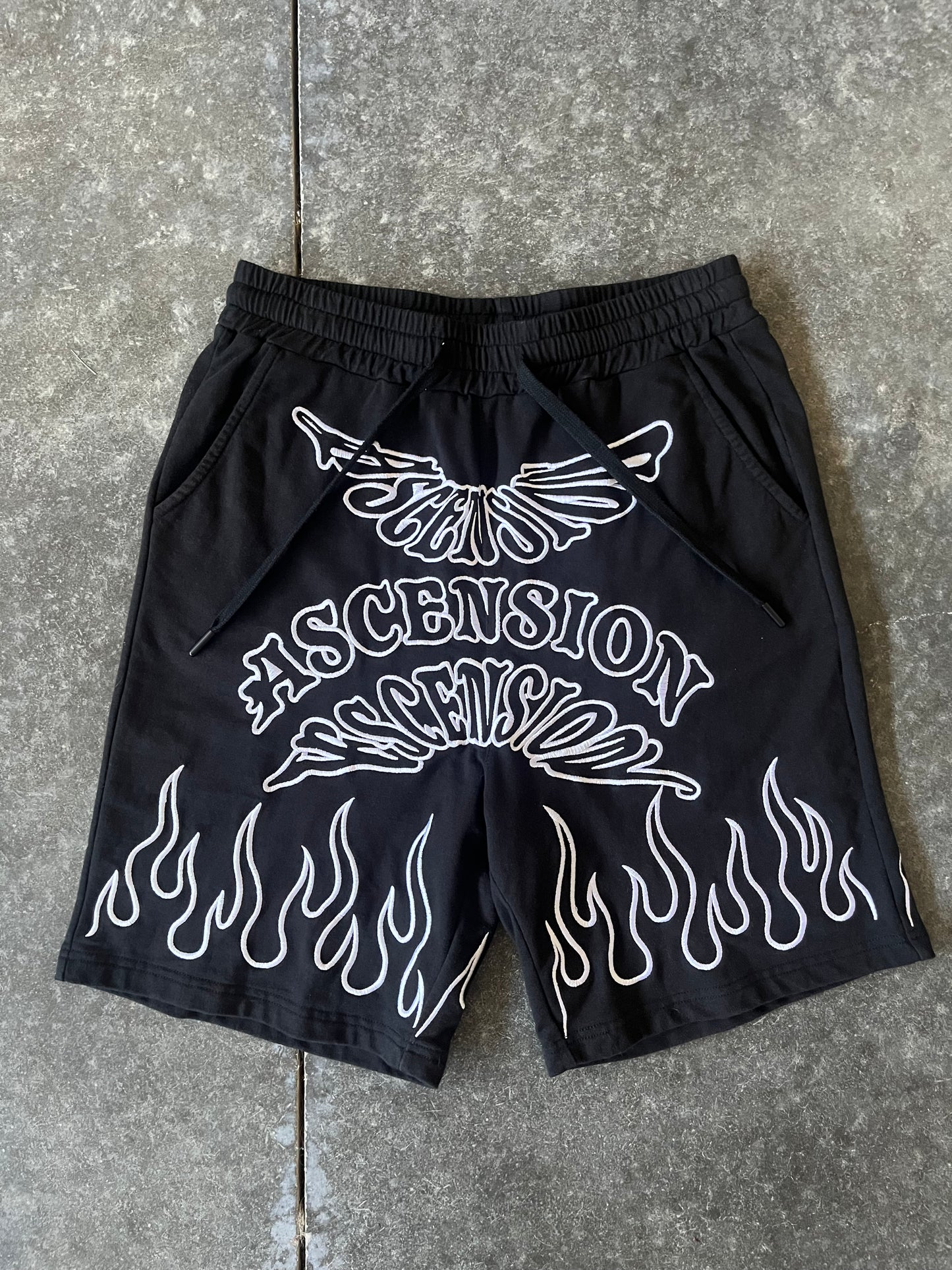 “REVERSE ARCH” SWEAT SHORTS