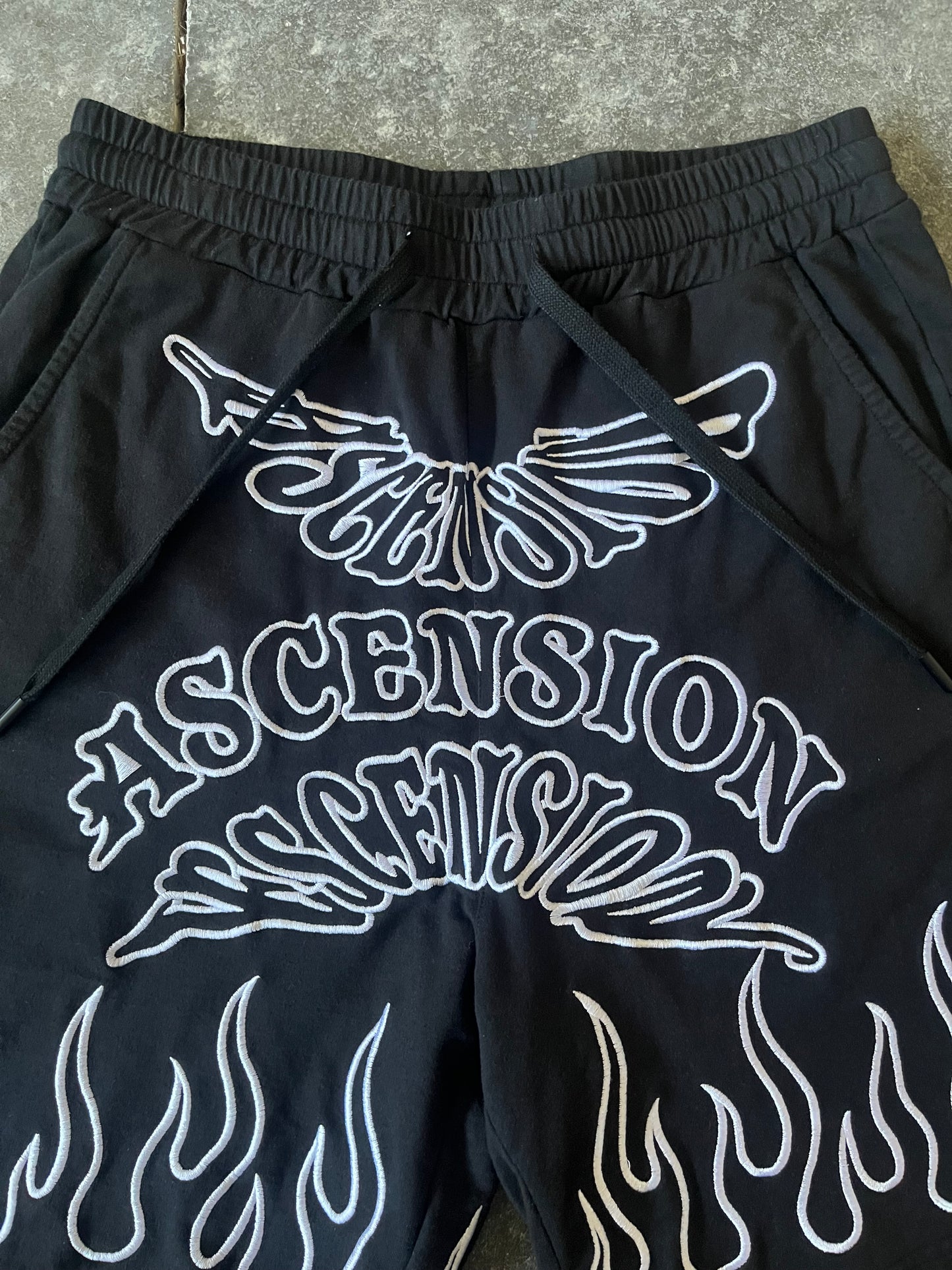 “REVERSE ARCH” SWEAT SHORTS