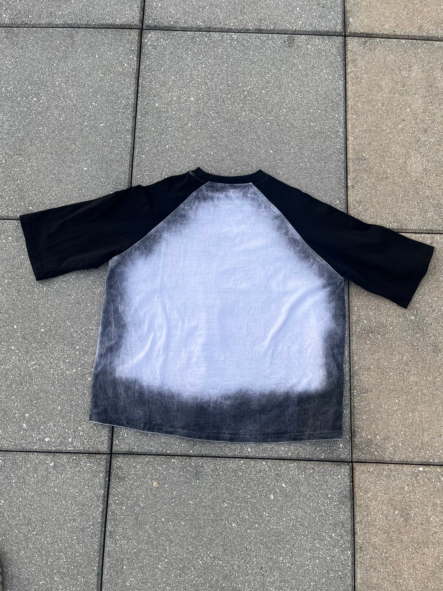 “AWO” RAGLAN TEE