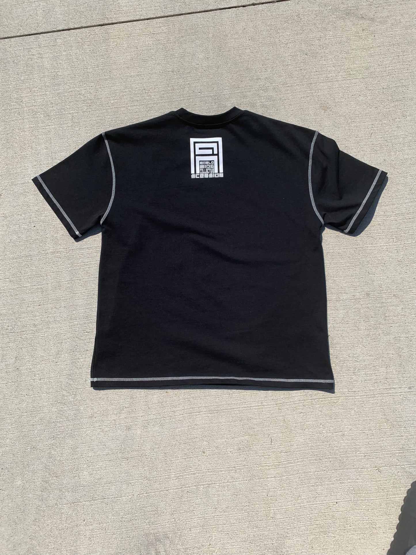 REVERSE ARCH TEE BLACK