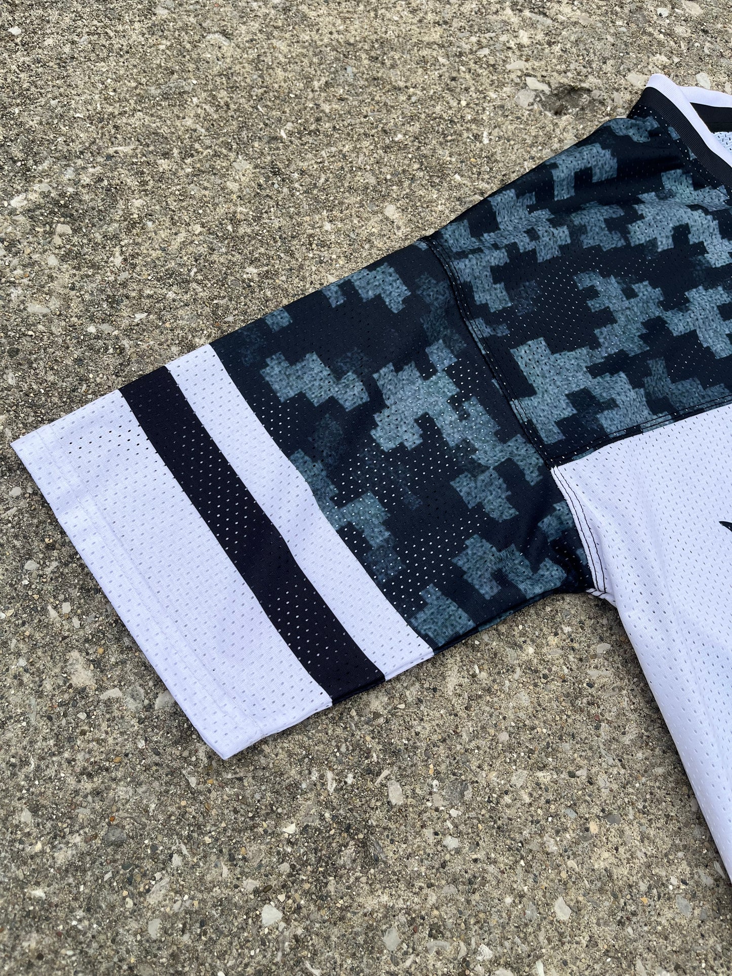 “INTERNAL CONFLICT” JERSEY