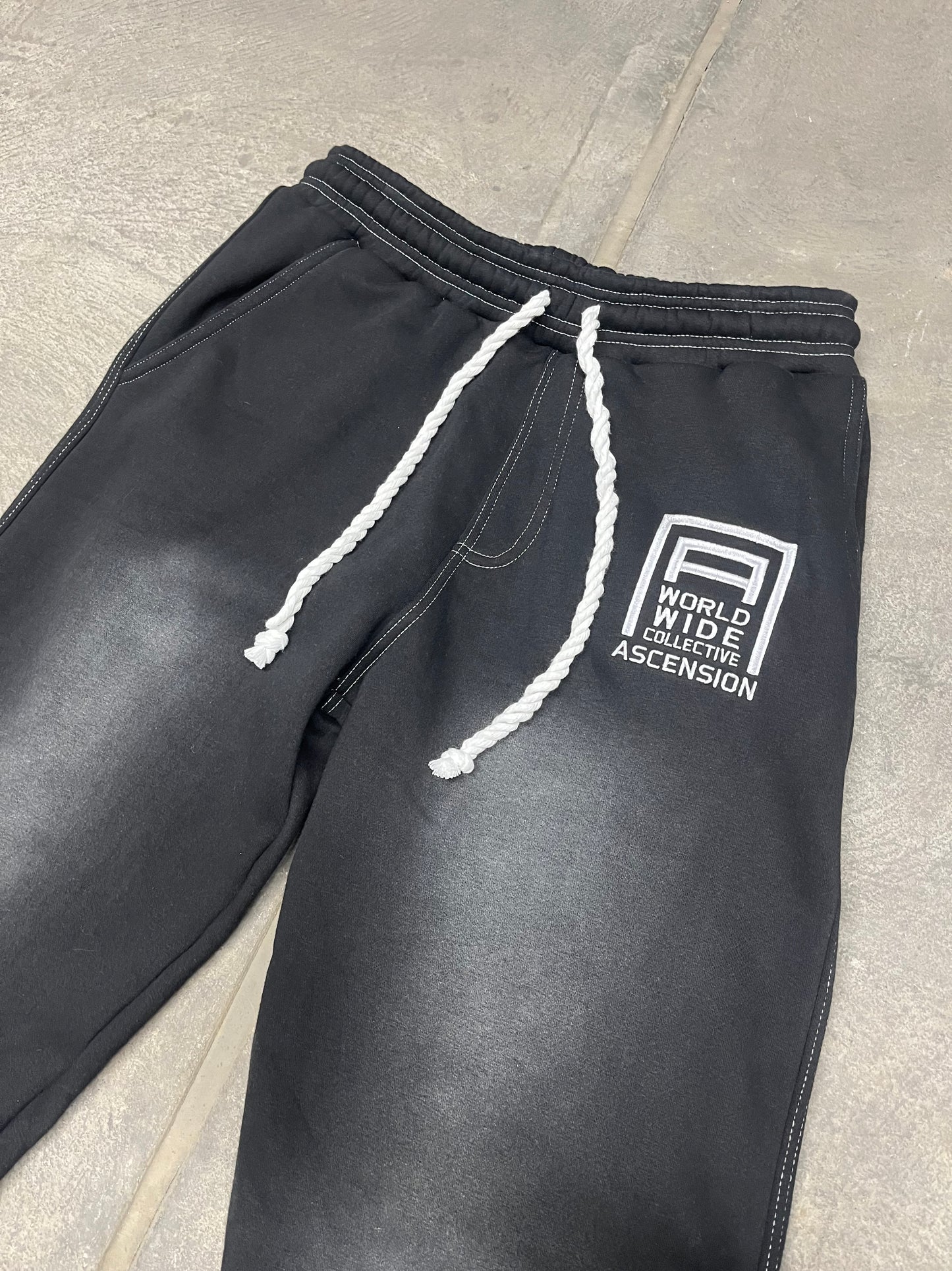 “ESSENTIAL LOGO” JWEATPANTS